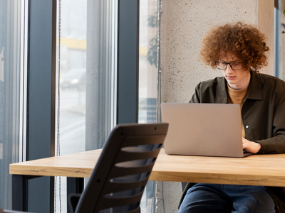 Saúde Mental no Ambiente de Trabalho: Desafios, Impactos e Estratégias para Promoção e Prevenção