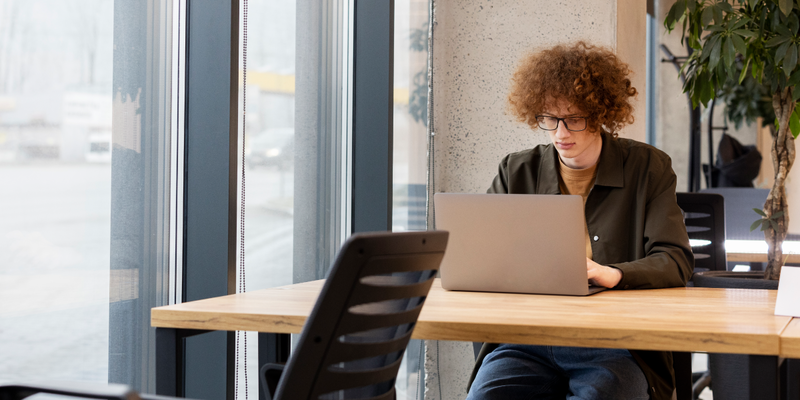 Saúde Mental no Ambiente de Trabalho: Desafios, Impactos e Estratégias para Promoção e Prevenção